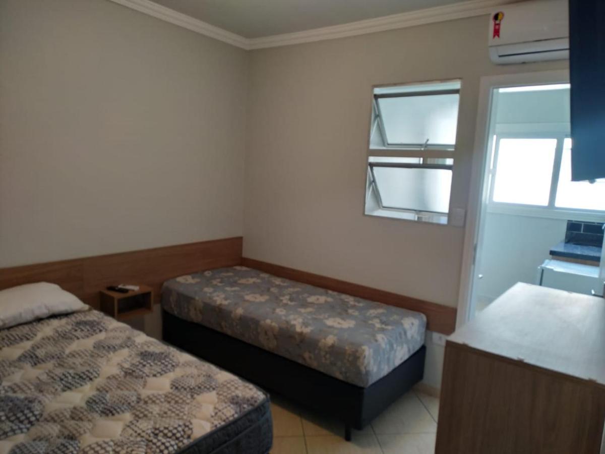 Kitnet Asturias 51B No Ed. Guariata, Proximo A Praia Das Asturias Em Guarujá Buitenkant foto